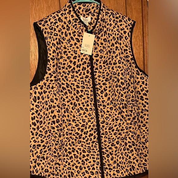 Croft and barrow animal print puff vest with gold detail and pockets 3xl - Picture 1 of 6